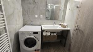 Epsilon - Premier Apartment & Easy Parking by Optimum Link