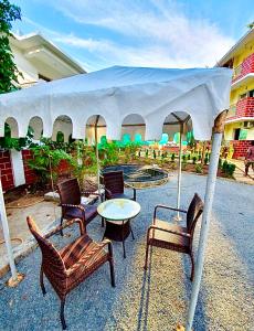 Sea breeze 1 bhk apartment A12 Calangute,North Goa