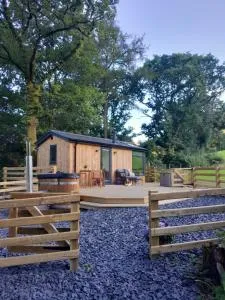 Ty Nant Gwenyn - Aber Cowarch