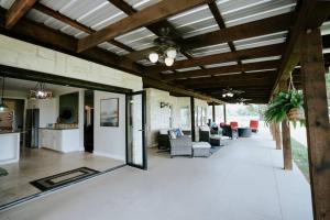 Your peaceful getaway in Van Alstyne, TX