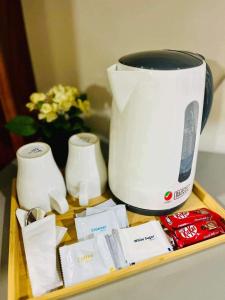 Yam Staycation near Mall of Asia