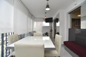 Flat com Vista 5 pessoas 2 suítes climatizados,