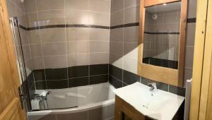 Appartements Chalet Des Rennes - Super duplex residence de standing au pied des pistes MAE-9951 : photos des chambres