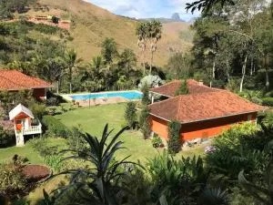 Refúgio aconchegante na natureza Serra de Itaipava - سكريتاريو