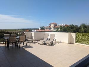 Kiti 2 bedroom Penthouse