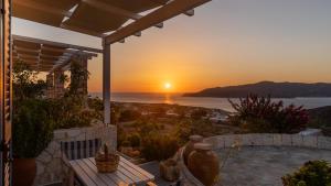 Themonia Studios Kimolos