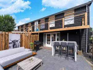 Lush holiday home with sauna and hot tub - Lapstreek Lush holiday home with sauna and hot tub - Lapstreek