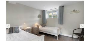 1 Dolphin Court, Brixham