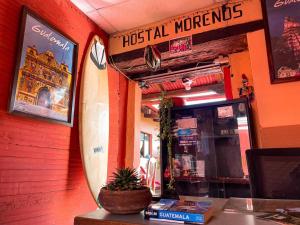 Morenos Hostal