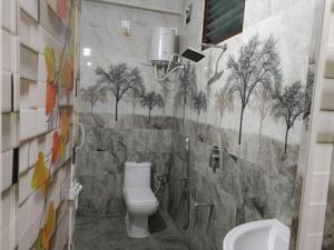 FOUR SEASONS HOME STAY