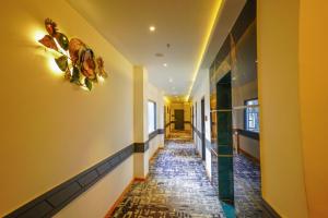 Aachman River and Valley View Resort Dharamshala - A riverside resort with balcony view