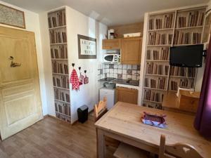 Appartements Studio cosy 4 pers, centre station, face pistes, skis aux pieds - FR-1-445-208 : photos des chambres