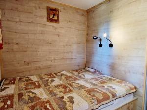 Appartements Charmant T2 avec terrasse, proche pistes, parking gratuit - FR-1-755-21 : photos des chambres