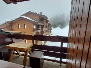 Studio cosy 4 pers., balcon, à 80m des pistes, animaux acceptés, parking - FR-1-356-466