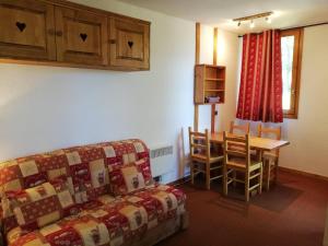 Appartements Studio divisible 27m², balcon, proche pistes et remontees - FR-1-356-481 : photos des chambres