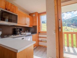 Valmorel: Appt 32m², skis aux pieds, balcon, casier à skis - FR-1-356-486