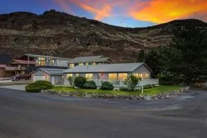 Sunland Home - oasis by Gorge - Trinidad