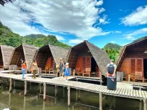 Rammang Rammang Ecolodge and Cafe - 马卡萨