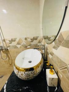 IL Divo Hostel & Spa 61 Bát Sứ