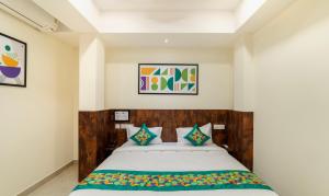 Treebo Rakshitha, Porur