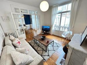 Clou dans le fer hyper centre immeuble luxueux