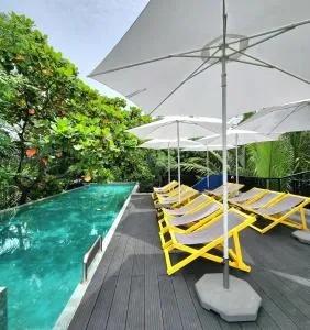 hiddenwoods - Ban Thong Khung