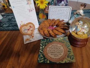 4 20 FRIENDLY Theme PARK ACCESS Antique Rose Garden FIREPLACE Suite - Howey in the Hills