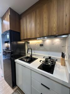 Studio unit loft bed st dominique