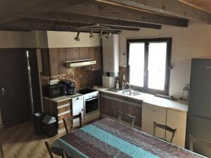 Maison Lac de Pareloup -LES PIEDS DANS LEAU-