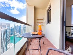 Luxurious 3B- Maid Room with Breathtaking Views in JBR