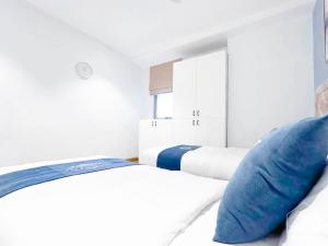 Luxurious 3B- Maid Room with Breathtaking Views in JBR