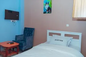 HM guest house - Makuyu