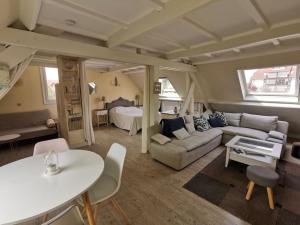 LA BELVILLOISE , Maison 6 Personnes avec jardin terrasse et proche mer