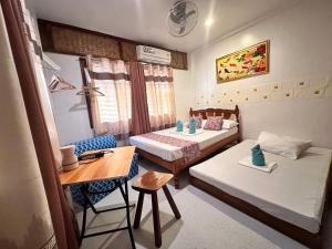 Aquarius - Port Barton