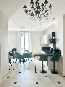 Appartements de Luxe Bord de Mer avec vue mer, terrasse et parking