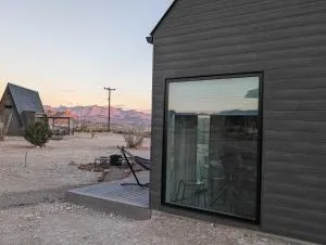 Stardust Luxury Cottage with loft & a great view - تيرلينغوا