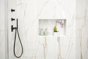 Lux center, 2camere, 2bagni, train station SMN