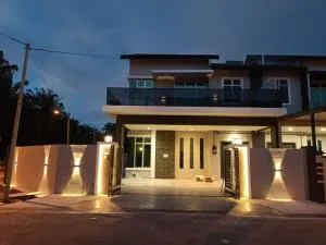 J Garden Village - Pagoh