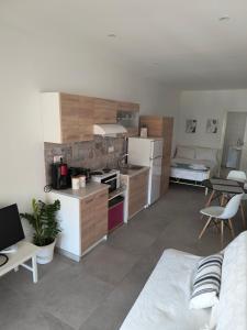 Arismari Studio 2 min from Mades Organized Beach