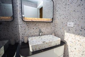 David Center Apartment