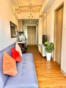 Comfortable and Cozy 1BR unit near MOA