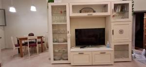 A Casa Vostra-casa indipendente con wifi e terrazzo,2 bagni,2 camere a due passi dal centro