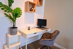 FLH - Tommys Penthouse