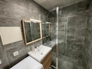 Appartements Appartement - Une chambre Centre Grigny : Appartement 1 Chambre
