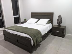 Country Lane book via booking ONLY