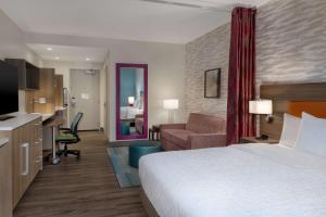 King Studio Suite room in Home2 Suites by Hilton Bristol