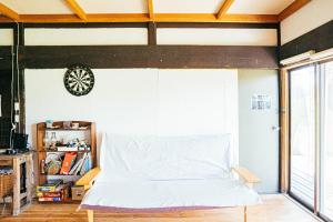 hinatabocco guesthouse kominka Twin room bed