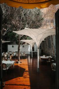 monarch hotel