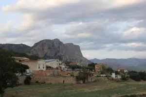 Raconet de Peramola - Madrona