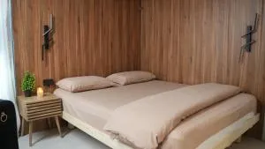 A luxurious private space with a private entrance - Or ‘Aqiva